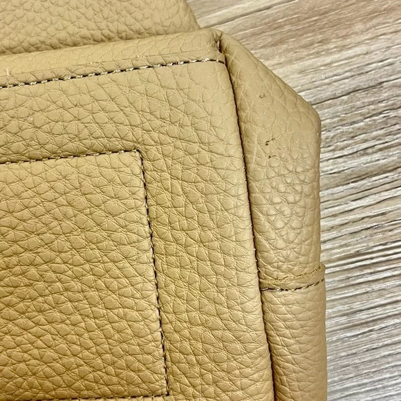 8 OTHER‎ REASONS Vegan Leather Slouchy Bucket Bag - Picture 7 of 10